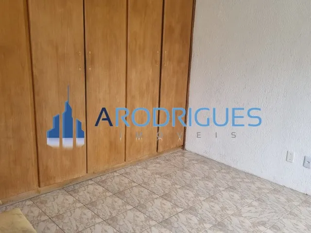 Imagem 15: Imperdível! Casa Para Venda em Lauro de Freitas - 9 Quartos, 2 Suites, 3 Salas, 4