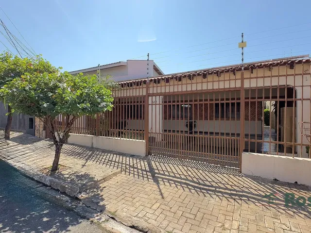 Imagem: Casa Térrea Comercial/Residencial, Energia