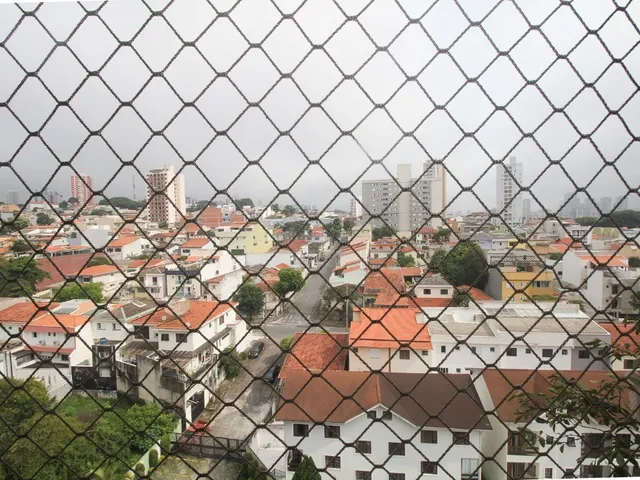 Imagem: O apartamento possui 2 Dormitórios, 1 Suíte, 2 Banheiros