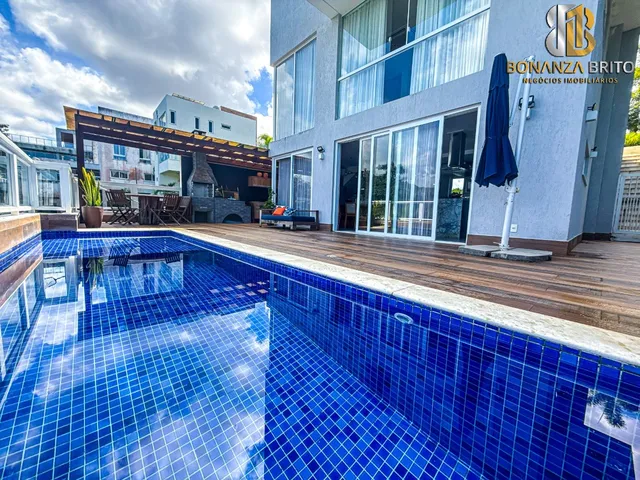 Imagem 1: Casa à Venda com 4 Suítes, 373 m2, R$3.800.000,00!, Porteira Fechada, Piscina com