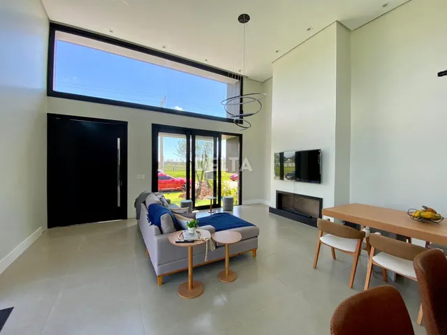 Imagem 7: Casa nova, plana, com 4 suítes, semimobiliada ,pronta para morar e condomínio com