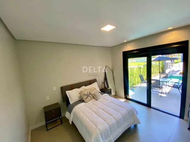 Imagem 14: Casa nova, plana, com 4 suítes, semimobiliada ,pronta para morar e condomínio com