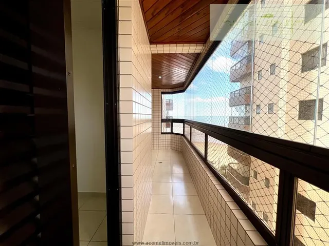 Imagem: O apartamento possui 2 Dormitórios, 1 Suíte, 2 Banheiros,