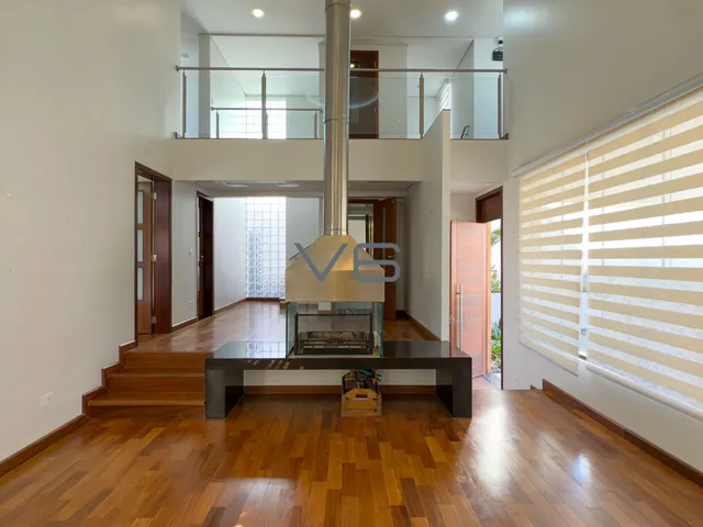 Imagem 4: Sobrado Alto Padrão com 4 quartos, 330m² privativos, 7 vagas de garagem, em Alphaville