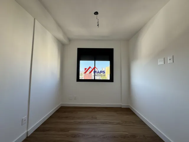 Imagem 5: Apartamento com três quartos, suíte e duas vagas de garagem no bairro Cidade Nova