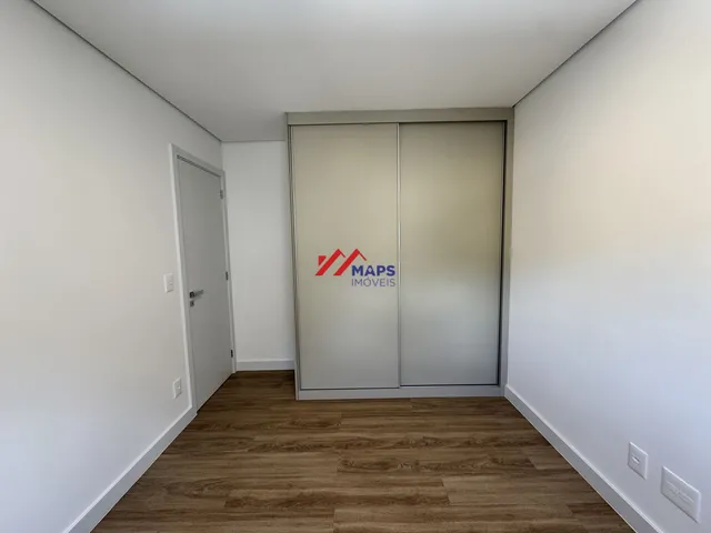 Imagem 3: Apartamento à venda com três quartos, suíte e duas vagas de garagem no bairro Sagrada