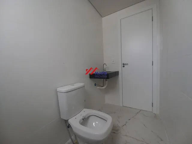 Imagem 11: Apartamento com dois quartos, suíte e uma vaga de garagem no bairro Ana Lúcia