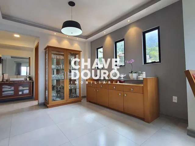 Imagem 7: Casa moderna com 3 suítes próxima do bairro do Alto, para venda em Teresópolis RJ
