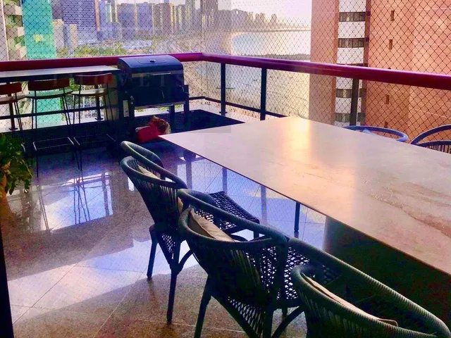 Imagem: Apartamento à venda na Av Beira mar - Vista