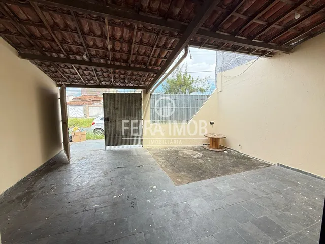 Imagem: Casa na Fraga Maia 2/4 Sala Cozinha e Banheiro