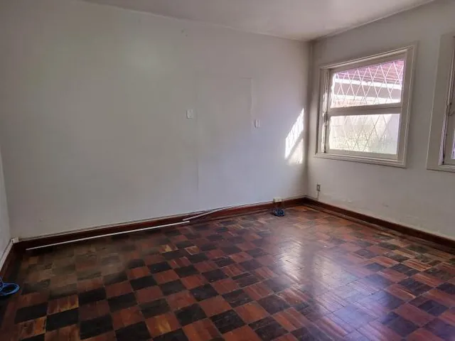 Imagem 3: Uma das mais belas casas histórias da nossa Cidade! Ampla área construída, excelente