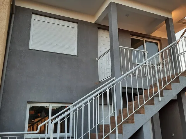 Imagem: Apartamento com 2 Dormitorio(S) Localizado(A)