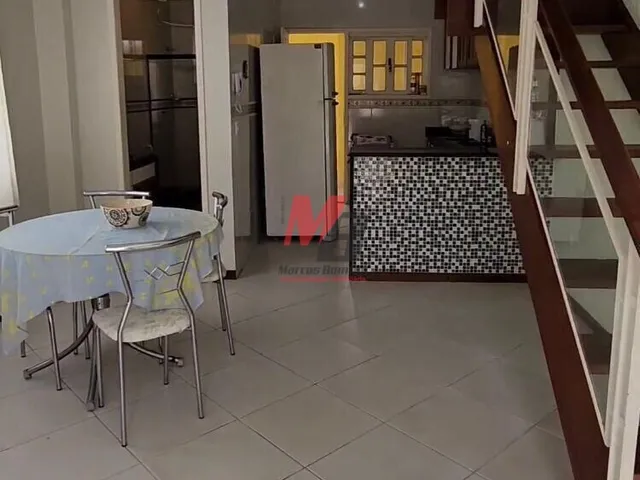 Imagem 12: Casa Duplex em Condomínio com piscina Peró