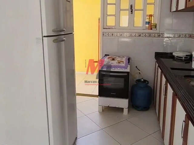 Imagem 5: Casa Duplex em Condomínio com piscina Peró