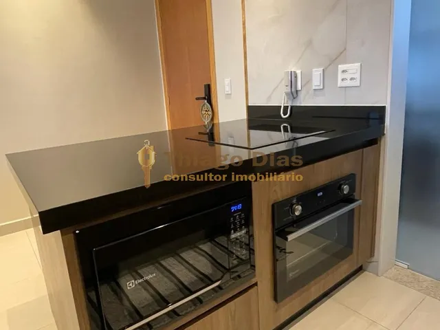 Imagem 16: Apartamento Moderno Á Venda com 3 Dormitórios (Sendo 1 Suíte), Cozinha Planejda, 2