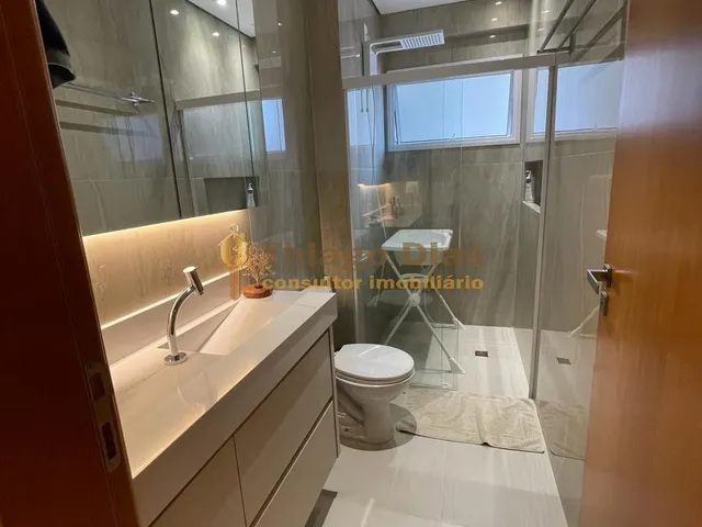 Imagem 15: Apartamento Moderno Á Venda com 3 Dormitórios (Sendo 1 Suíte), Cozinha Planejda, 2