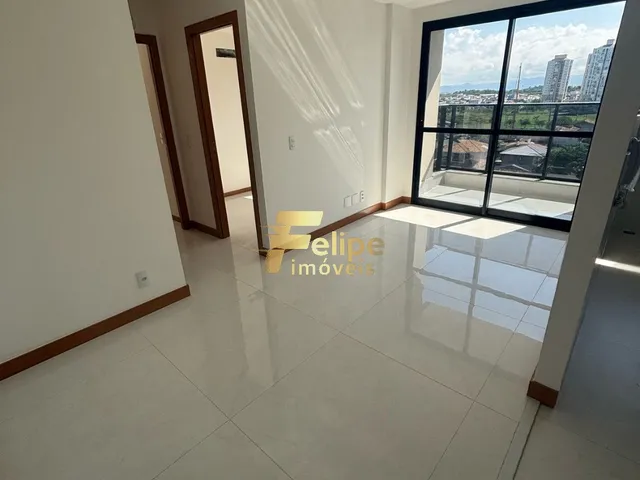 Imagem: O apartamento possui 2 Dormitórios, 1 Suíte, 2 Banheiros