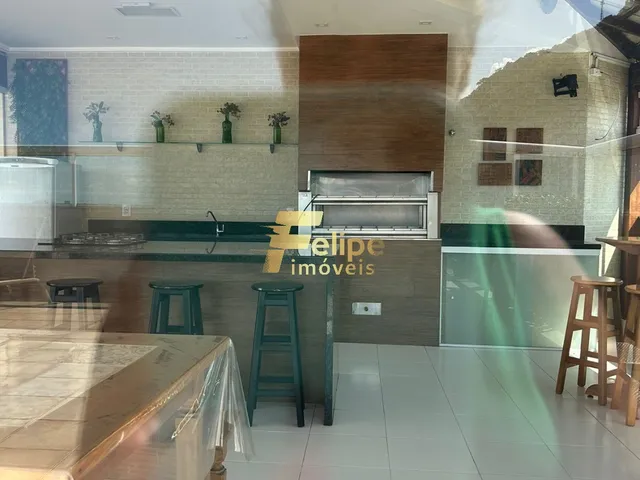 Imagem 3: Este Amplo e Confortável Apartamento de 130,00 M2 de Área Está Localizado no Coração