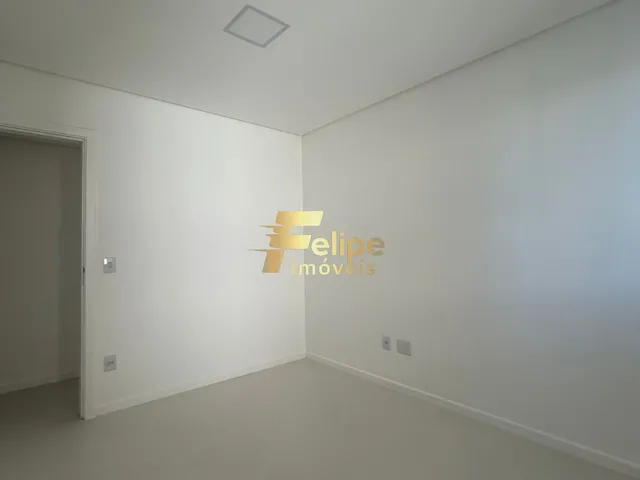 Imagem 11: Este Amplo e Confortável Apartamento de 130,00 M2 de Área Está Localizado no Coração