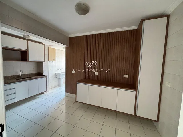 Imagem: O apartamento possui 3 Dormitórios, 1 Suíte, 2 Banheiros,
