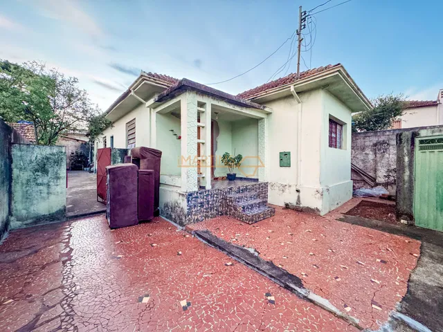 Imagem: Casa à venda no bairro Centro - Araguari/MG