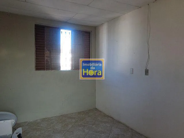Imagem 2: Apartamento com 2 Dormitorio(s) localizado(a) no bairro Rubem Berta em PORTO ALEGRE