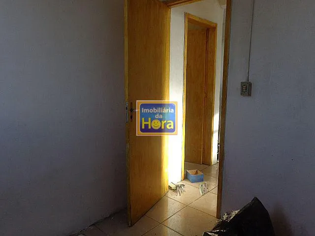 Imagem 13: Apartamento com 2 Dormitorio(s) localizado(a) no bairro Rubem Berta em PORTO ALEGRE