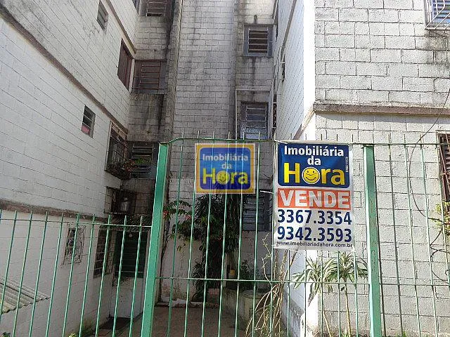 Imagem 1: Apartamento com 2 Dormitorio(s) localizado(a) no bairro Rubem Berta em PORTO ALEGRE