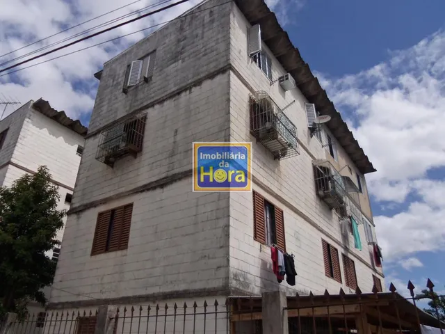 Imagem 1: Apartamento com 2 Dormitorio(s) localizado(a) no bairro Rubem Berta em PORTO ALEGRE