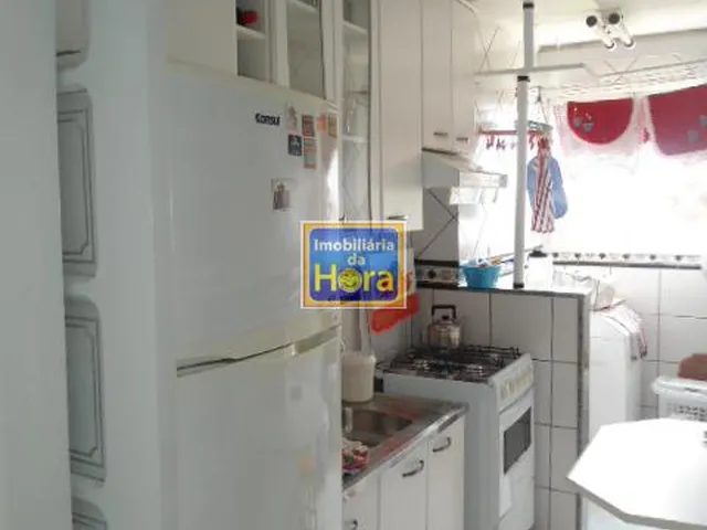 Imagem 8: Apartamento com 2 Dormitorio(s) localizado(a) no bairro Rubem Berta em PORTO ALEGRE