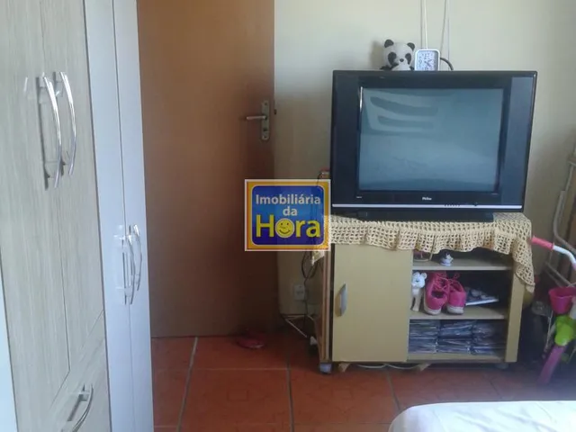 Imagem 3: Apartamento com 2 Dormitorio(s) localizado(a) no bairro Rubem Berta em PORTO ALEGRE