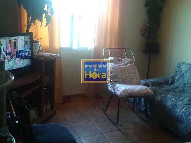 Imagem 1: Apartamento com 2 Dormitorio(s) localizado(a) no bairro Rubem Berta em PORTO ALEGRE