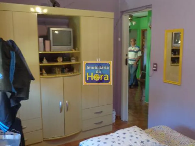 Imagem 4: Apartamento com 2 Dormitorio(s) localizado(a) no bairro Rubem Berta em PORTO ALEGRE