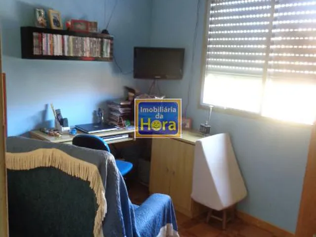 Imagem 7: Apartamento com 2 Dormitorio(s) localizado(a) no bairro Rubem Berta em PORTO ALEGRE