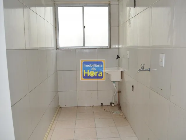 Imagem 5: Apartamento com 2 Dormitorio(s) localizado(a) no bairro Rubem Berta em PORTO ALEGRE