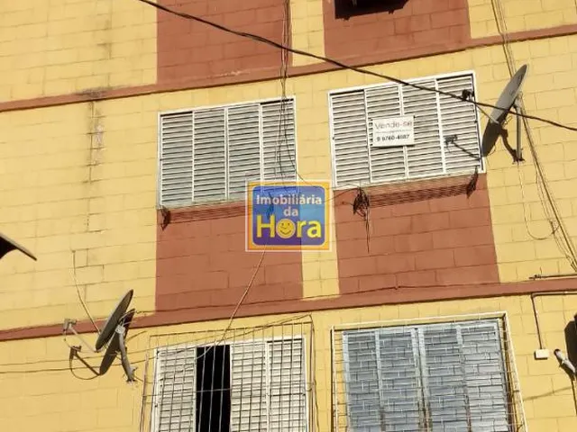 Imagem 1: Apartamento com 2 Dormitorio(s) localizado(a) no bairro Rubem Berta em PORTO ALEGRE
