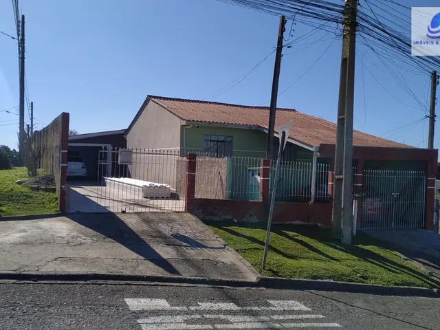 Imagem: Terreno com Quatro Casas