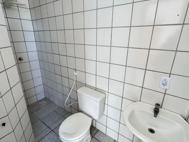 Imagem 4: Apartamento na Enseada Azul - Oportunidade Única! 2 Quartos, 1 Suíte, 1 Sala, 2