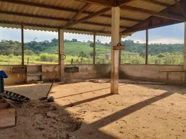 Imagem 9: Sítio para Venda em Cachoeiras de Macacu, Vecchi, 5 dormitórios, 2 suítes, 1 banheiro