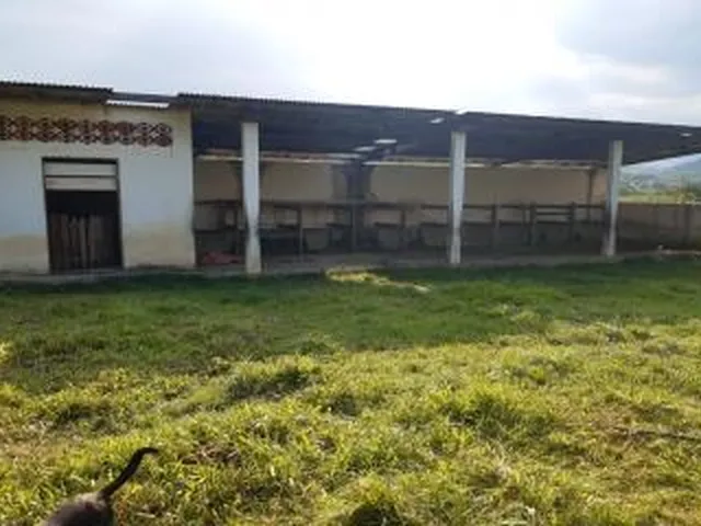 Imagem 11: Sítio para Venda em Cachoeiras de Macacu, Vecchi, 5 dormitórios, 2 suítes, 1 banheiro