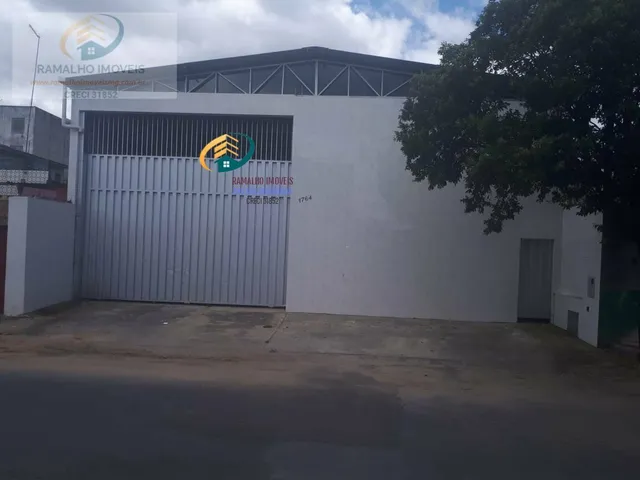 Imagem: Lote com Galpão em área comercial