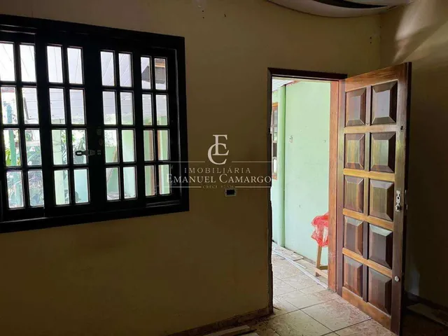 Imagem 8: Casa à venda em Colombo, São Dimas, com 4 quartos, 120m²