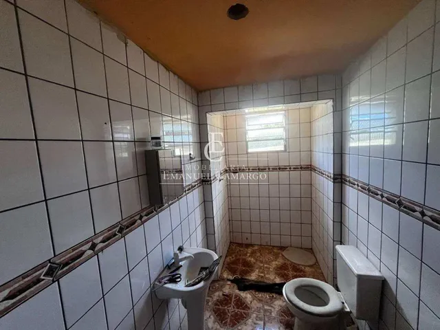 Imagem 3: Casa à venda em Colombo, São Dimas, com 4 quartos, 120m²