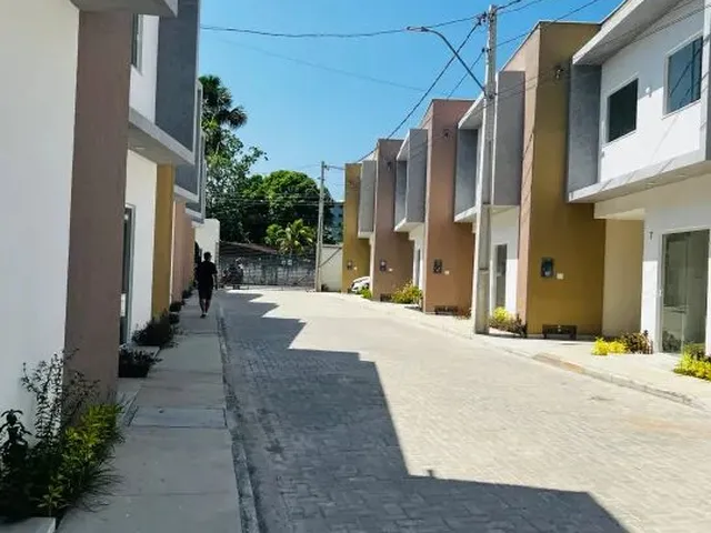 Imagem: Casa Duplex à Venda Próximo ao Shopping