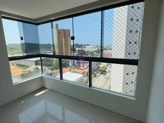 Imagem 7: Apartamento à Venda em Capim Macio - Natal/RN, com 5 Suítes, Amplas Salas e 217 m²