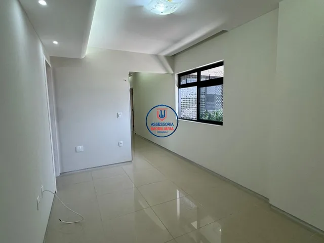 Imagem 9: Apartamento à Venda em Capim Macio - Natal/RN, com 5 Suítes, Amplas Salas e 217 m²