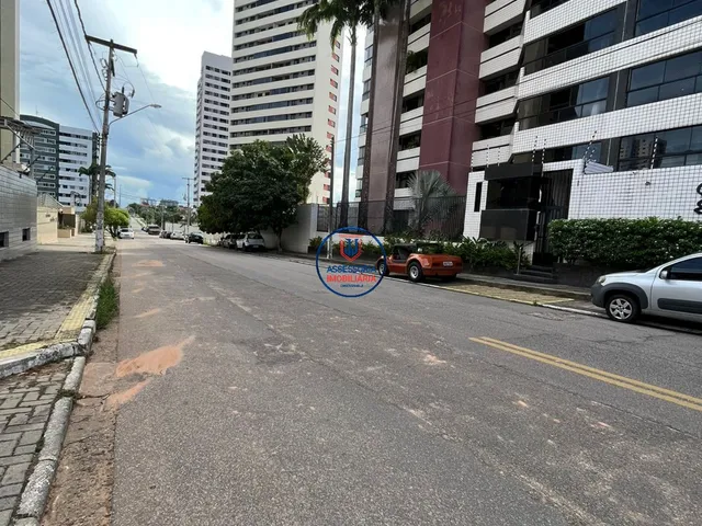 Imagem 11: Apartamento à Venda em Capim Macio - Natal/RN, com 5 Suítes, Amplas Salas e 217 m²