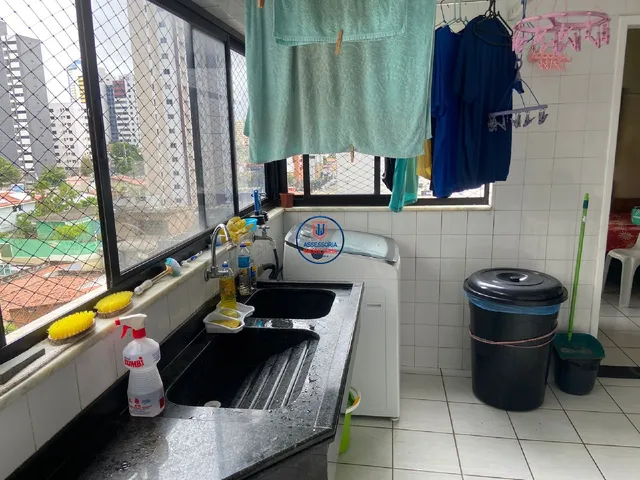 Imagem 2: Imperdível! Apartamento no Tirol, com 4 quartos, todos suítes, localização vizinha ao