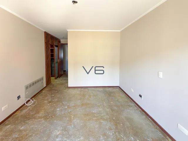 Imagem 14: Apartamento Padrão com 186m² privativos, 3 Quartos, 1 Suíte, 2 Vagas de garagem, no