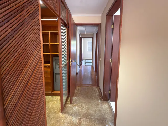 Imagem 15: Apartamento Padrão com 186m² privativos, 3 Quartos, 1 Suíte, 2 Vagas de garagem, no